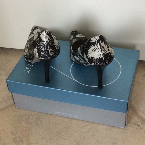 Nine West Black & White Satin Heels - Picture 3 of 3